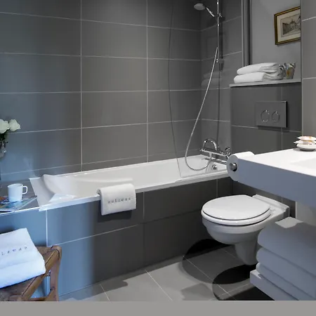 Helzear Champs-elysees By Esteem Hotel Paris