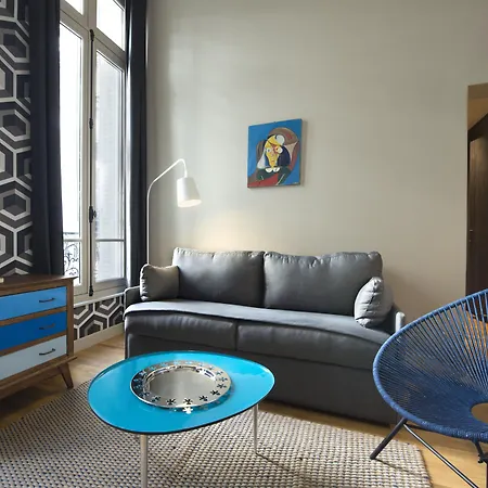 Helzear Champs-elysees By Esteem Hotel Paris