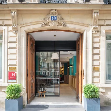 Hotel Helzear Champs-elysees By Esteem 4*