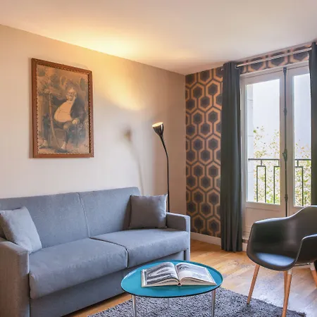 Hotel Helzear Champs-elysees By Esteem 4*
