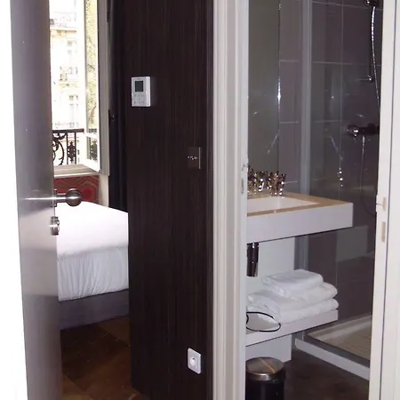 Helzear Champs-elysees By Esteem Hotel Paris