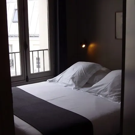Helzear Champs-elysees By Esteem Hotel Paris