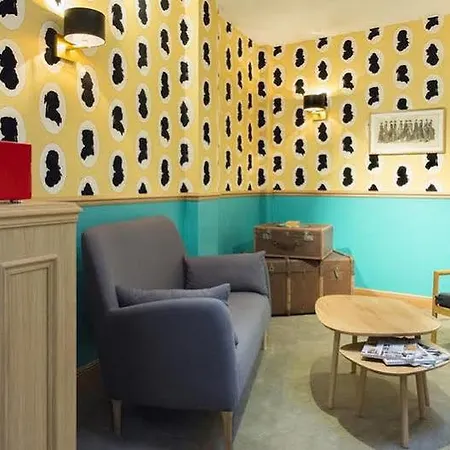 Helzear Champs-elysees By Esteem Hotel 4*