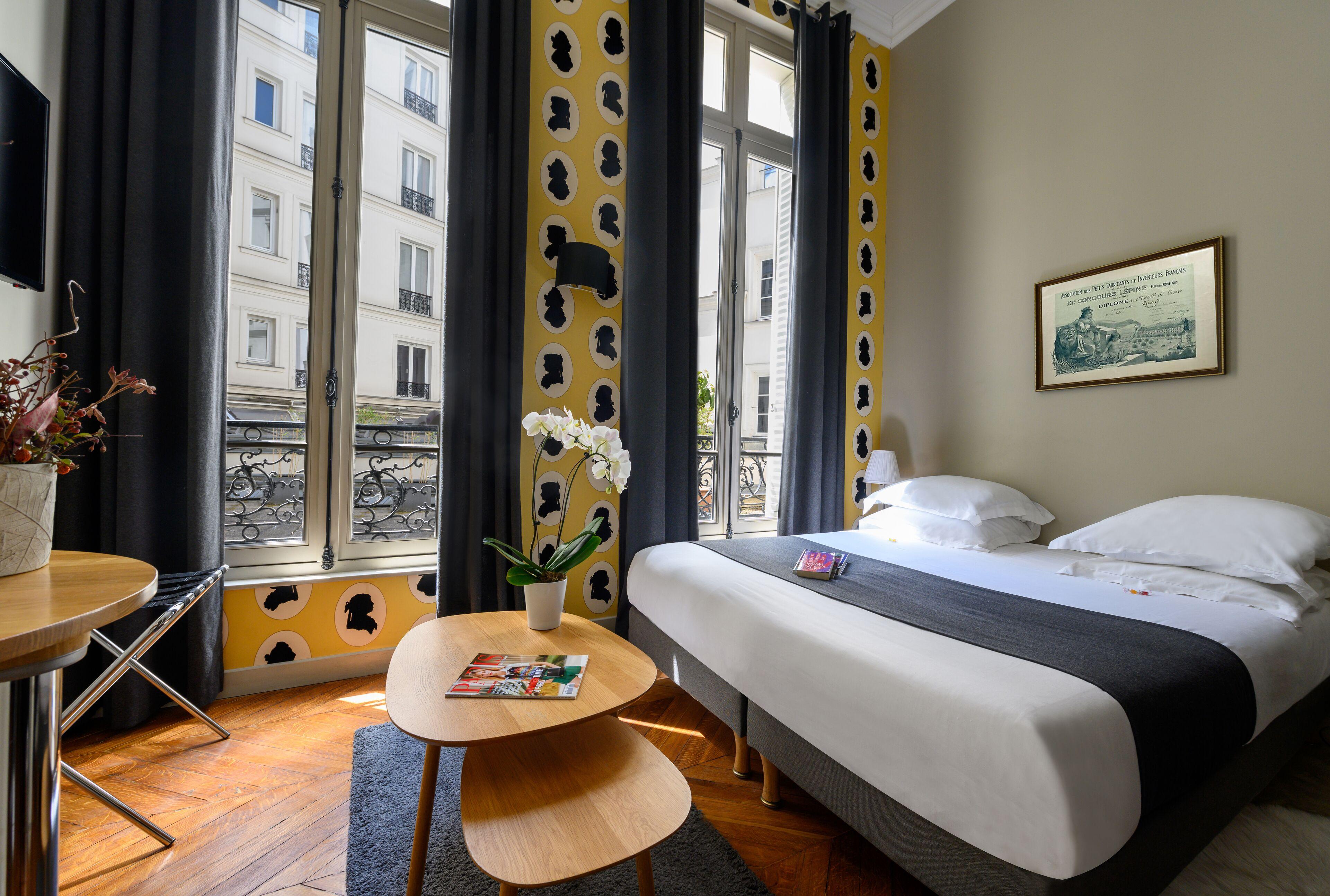 Helzear Champs-elysées Hotel 4*