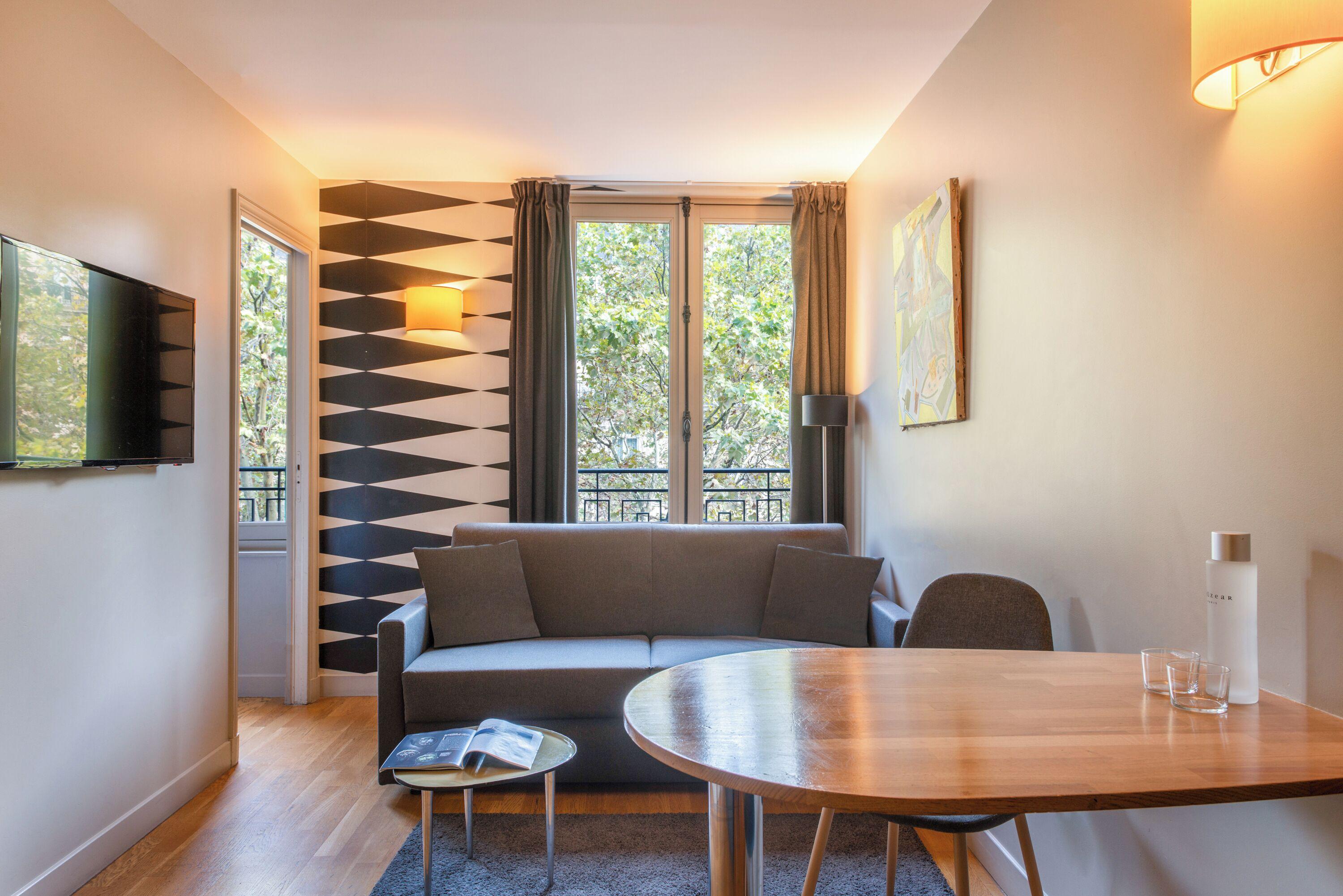 Helzear Champs-elysées Hotel 4*