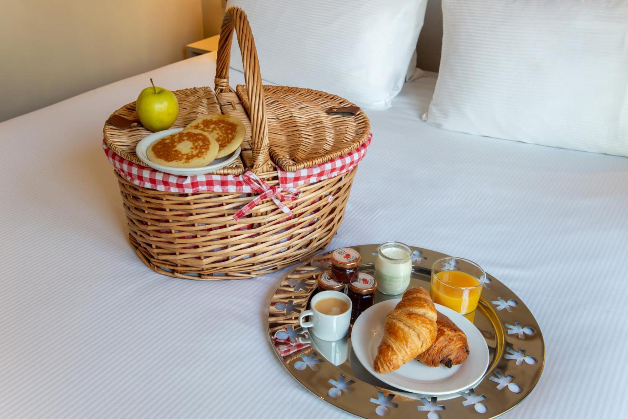 Helzear Champs-elysees By Esteem 4* Paris